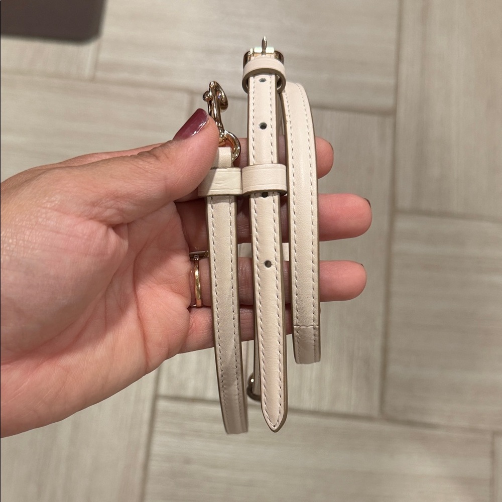Coach Swagger wristlet/small crossbody bag (ivory/cream) - Picture 11 of 11